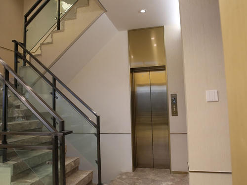 贵州电梯公司讲解电梯滑梯应如何处理   