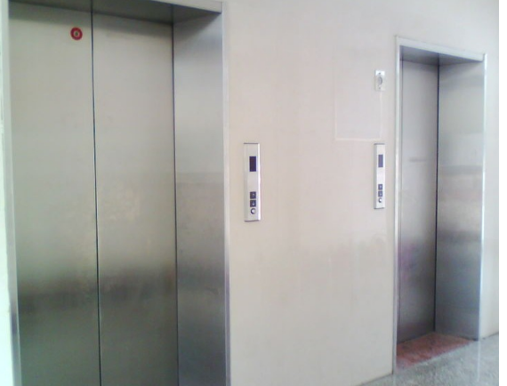 贵州电梯公司讲解货梯出现这些故障时该怎么处理